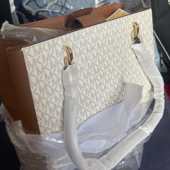 MK Sofia Vanilla Large  Bag - Picture 2 of 4